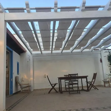 Semesterbostad Villa Elena *